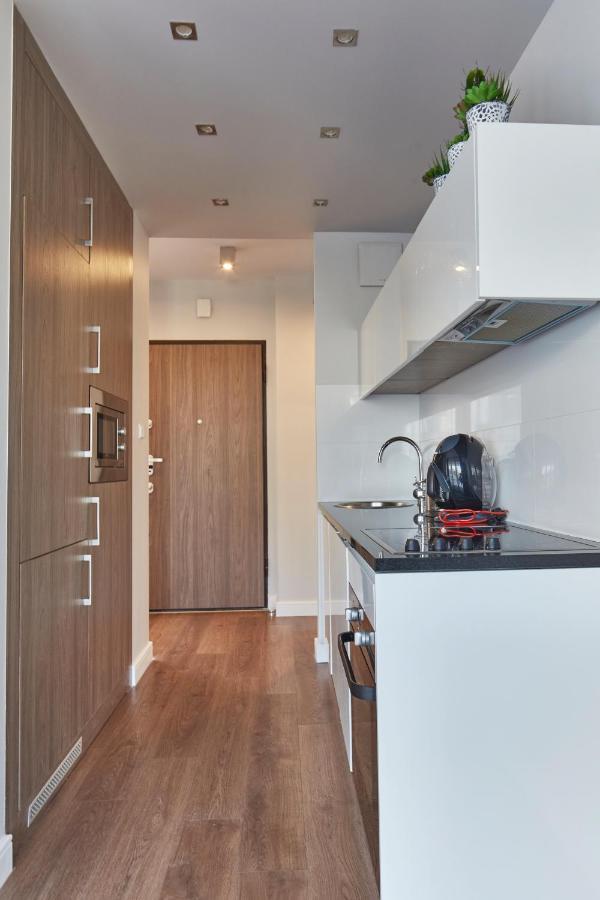 Wronia Business Residence วอร์ซอ ภายนอก รูปภาพ