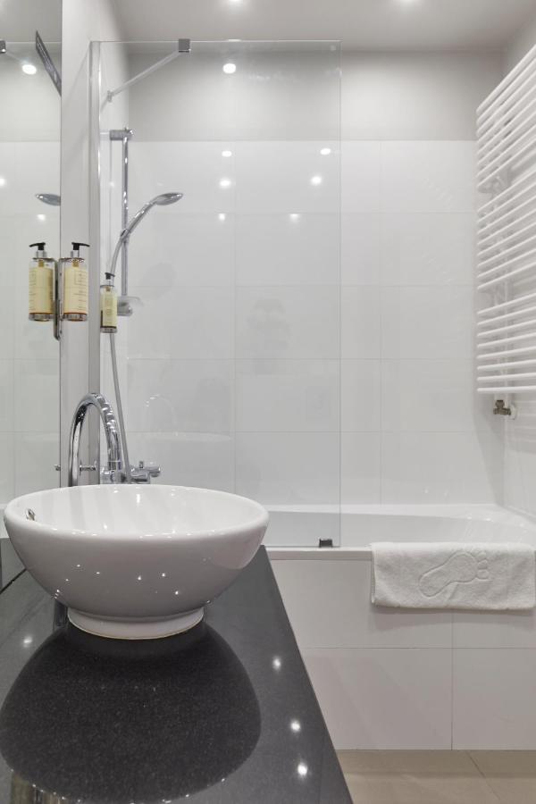 Wronia Business Residence วอร์ซอ ภายนอก รูปภาพ